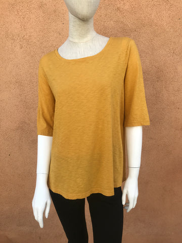 Dua Swing Tee