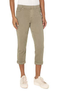Chloe Slim Crop With Cuff